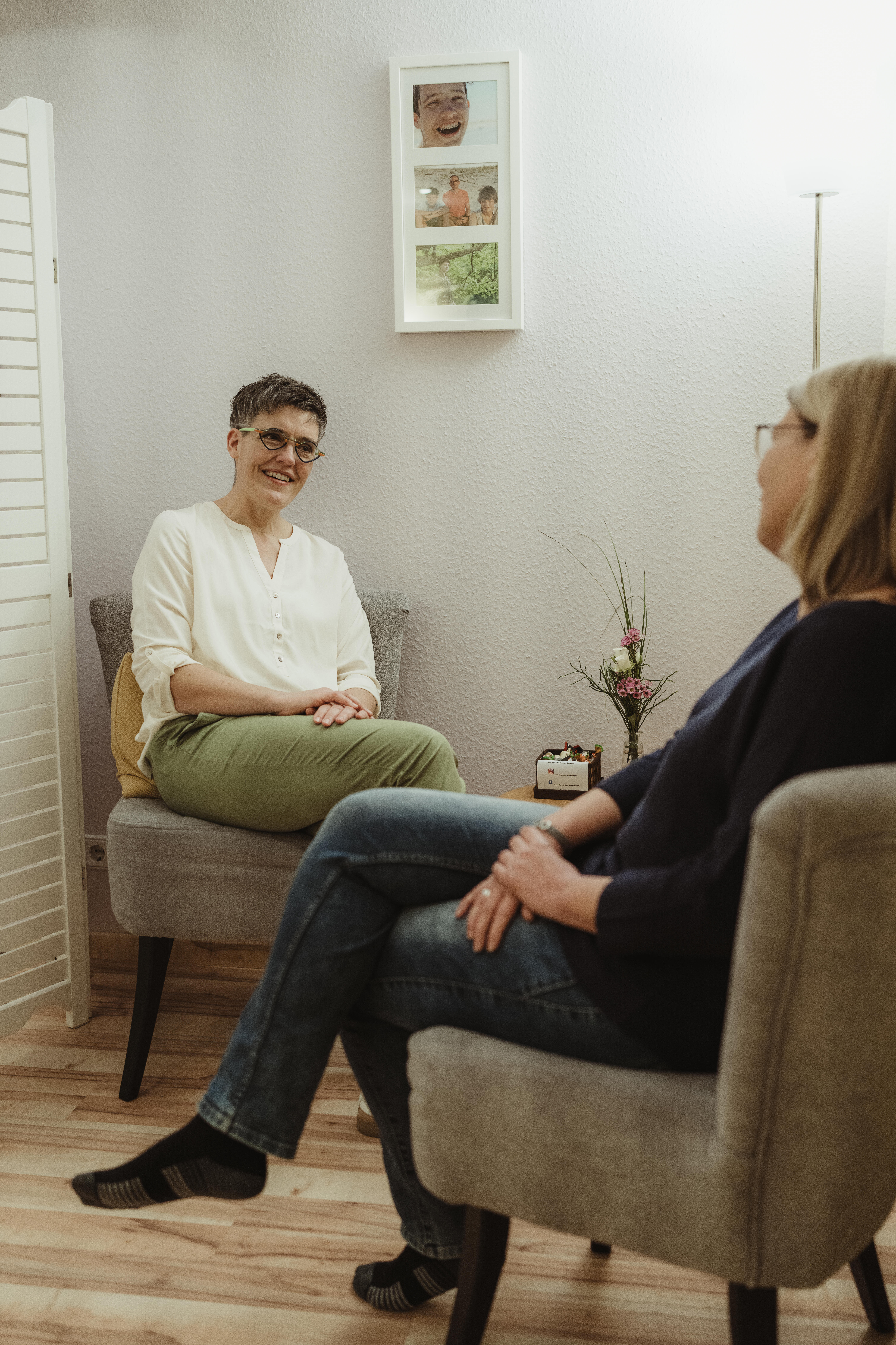 Heilpraxis Inneneinrichtung Gesprächsbereich